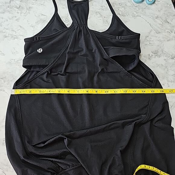 Lululemon Womens Sz 6 No Limits Tank Top Black Active Wear Built in Bra - Picture 8 of 8